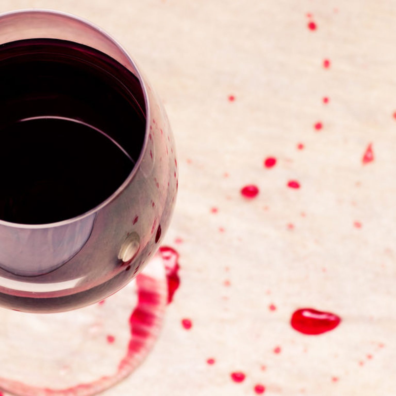 Lawsuit Claims AA Flight Attendant Purposely Spilled Red Wine on Wedding Dress