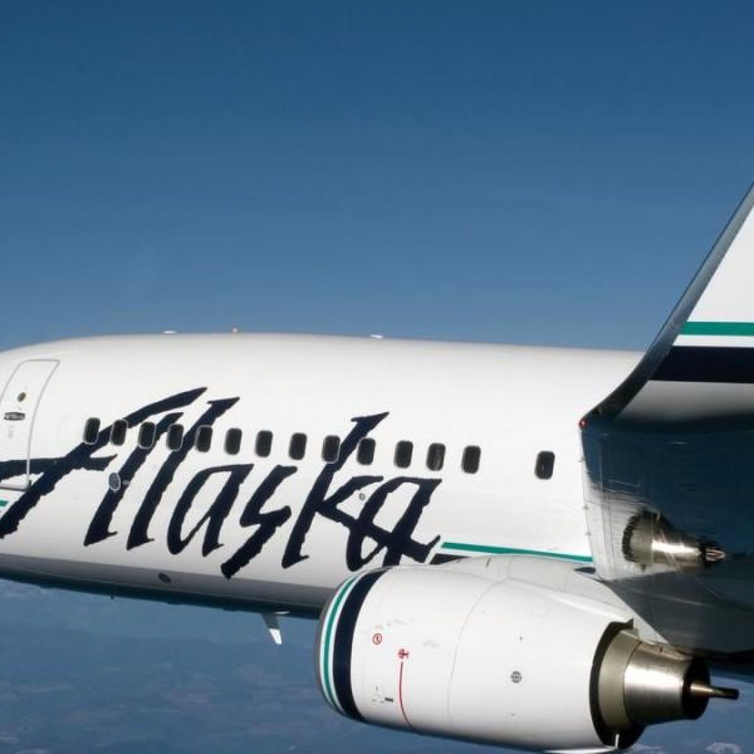 Alaska Air Passengers Who Show a Little Holiday Cheer Will Get Priority Boarding