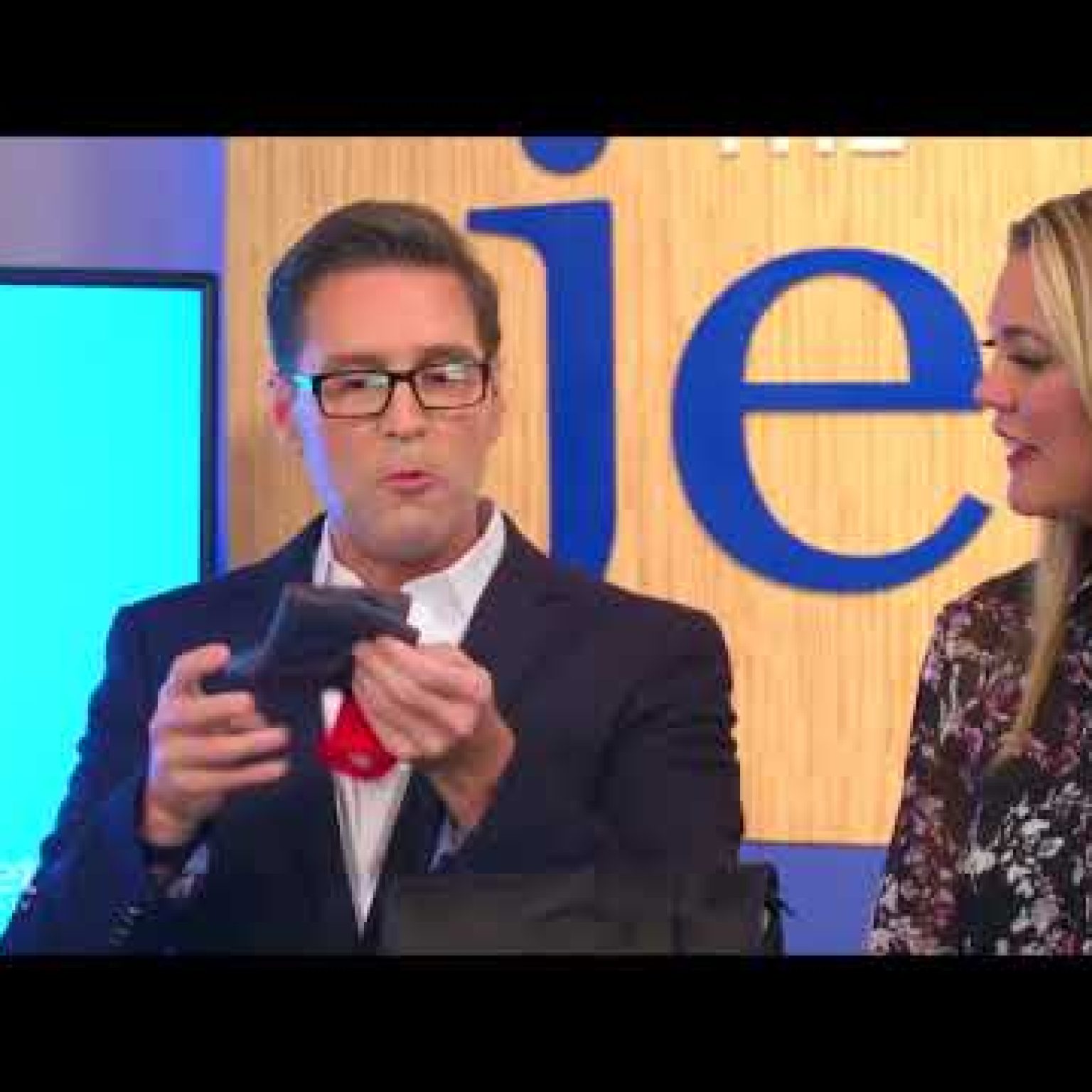 Holiday Gifts for Travelers Holiday Gifts for Travelers