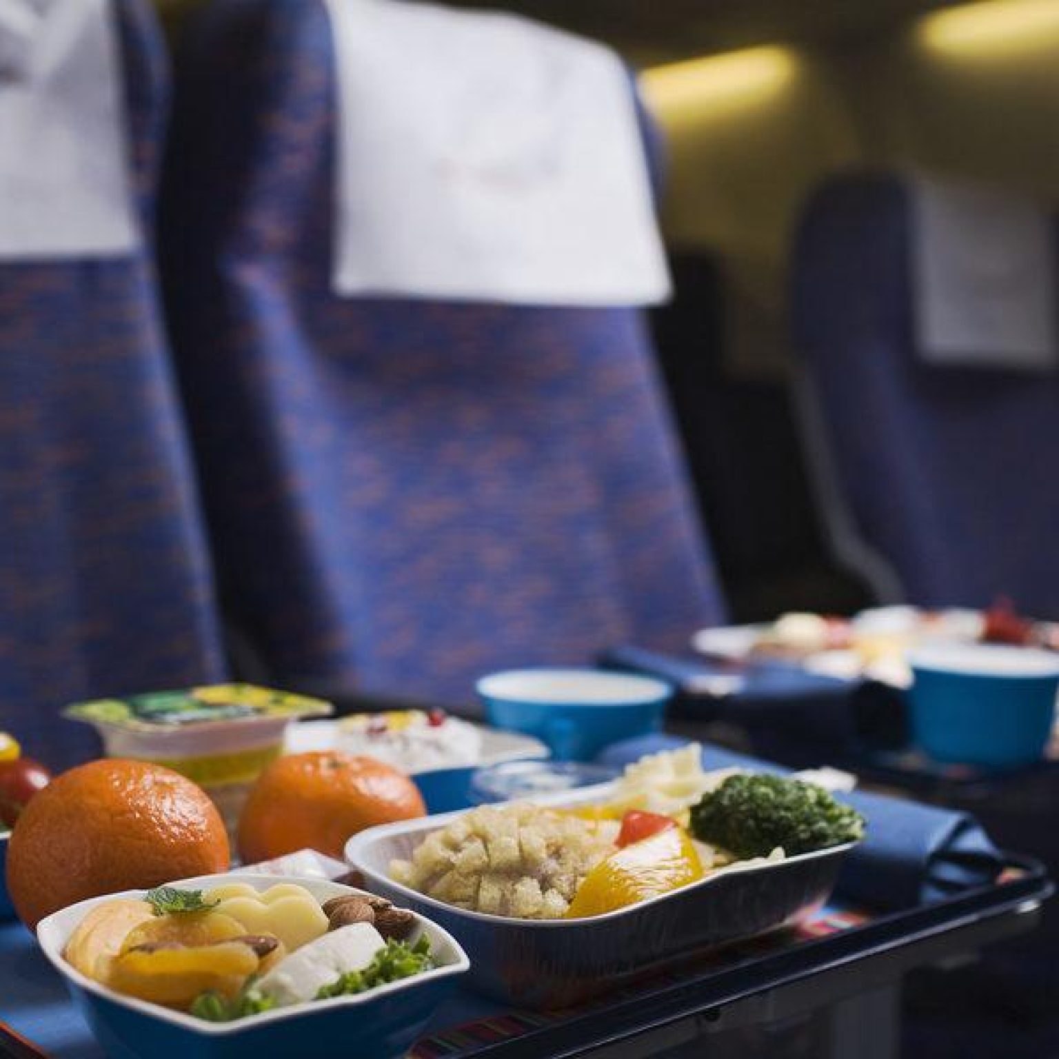 This Is the Worst Airplane Food, According to Nutritionists