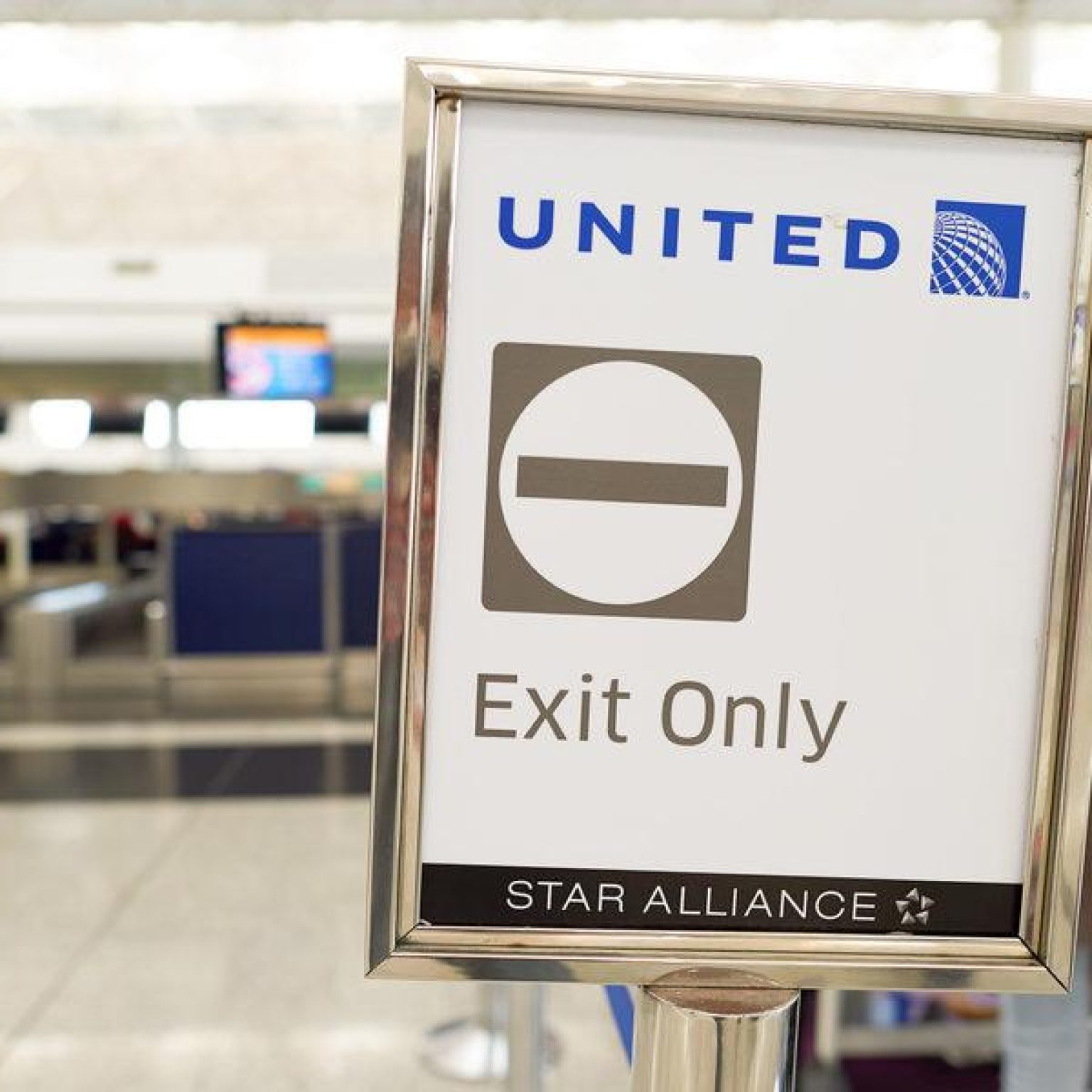 You’ll Get Even Less Space on Transatlantic Flights with United Next Year