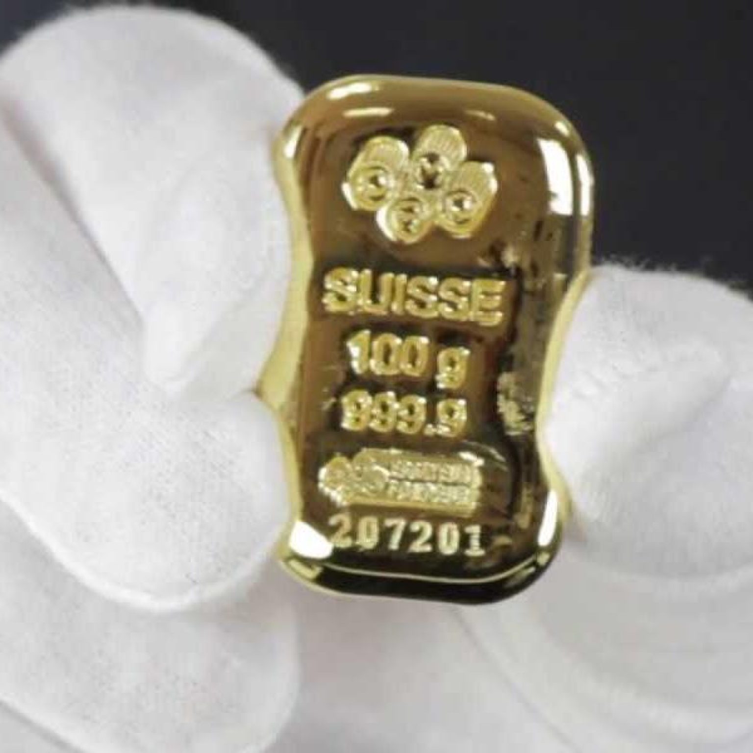 SIA Crew Busted for Gold-Smuggling