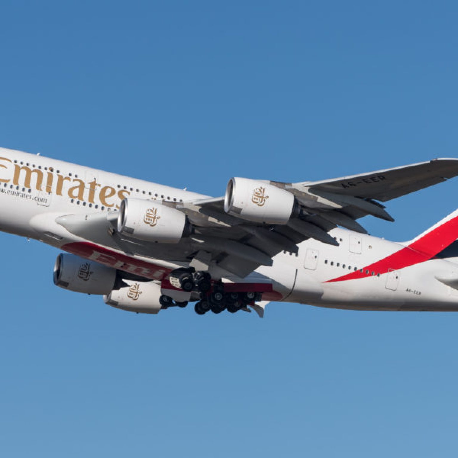 Emirates Reveals “Upgrade Tricks” in New Ad Series