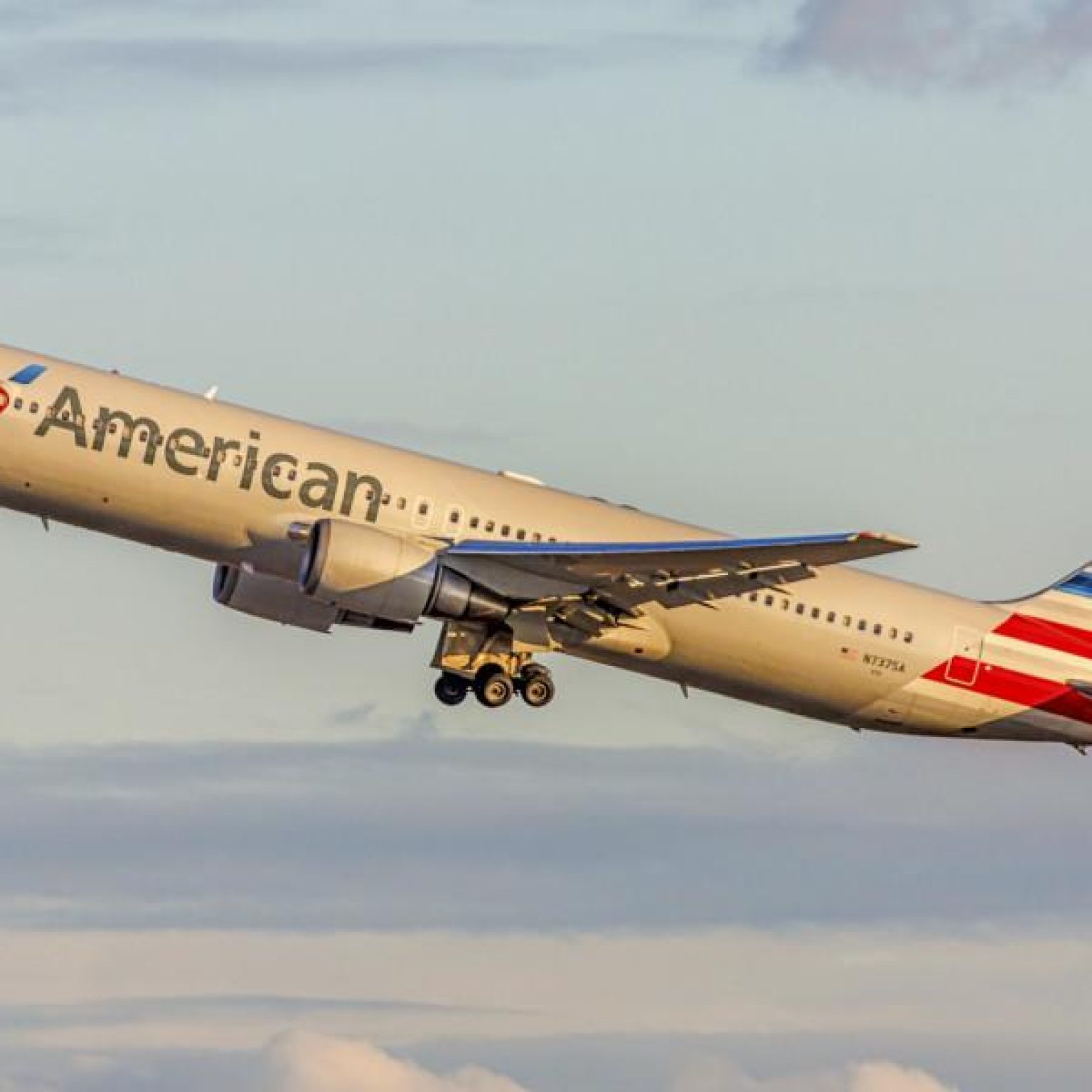 AA Employee Defends Basic Economy Fares on Podcast