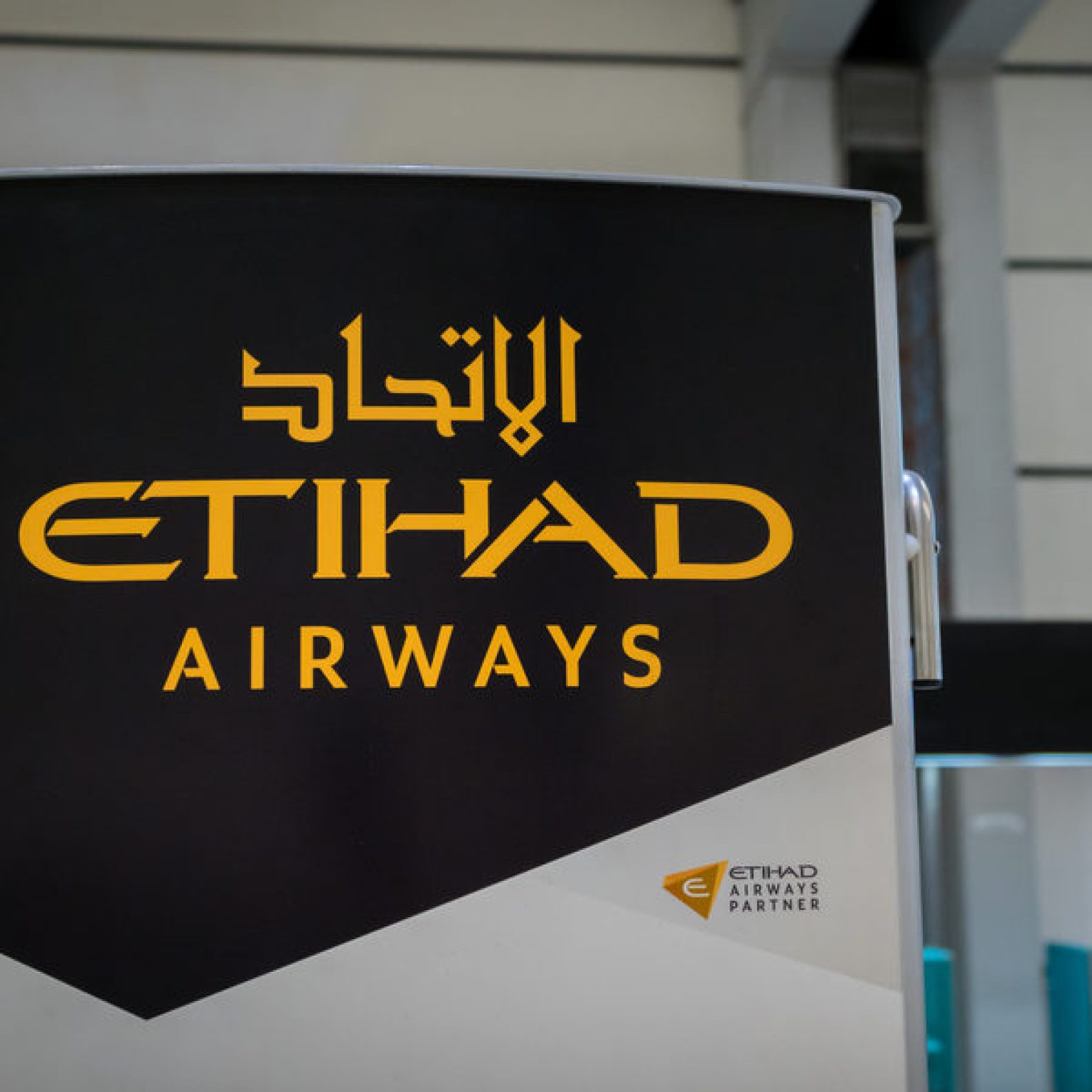 Etihad Drops Five Boeing 777-200LRs Amid Fleet Renewal