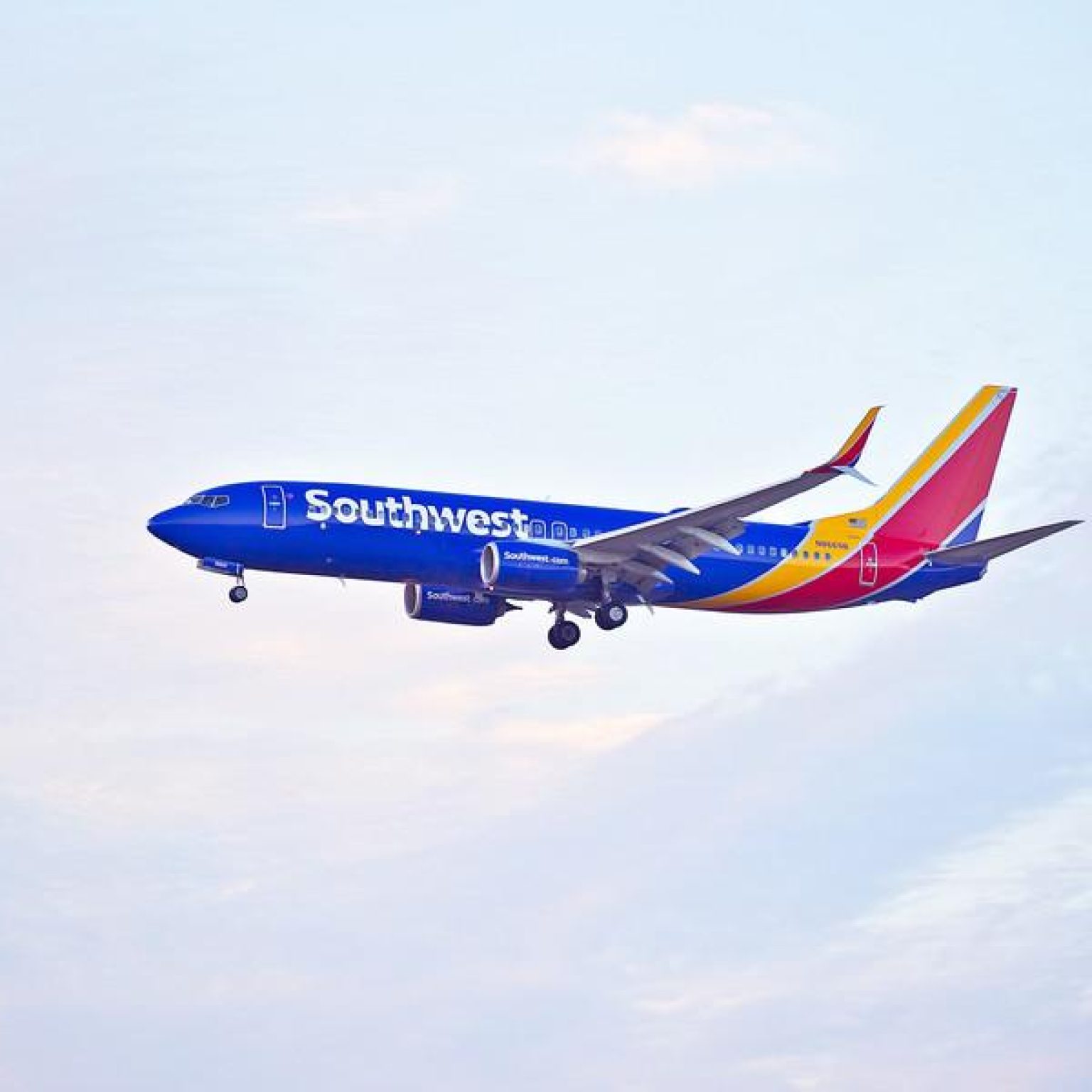 Southwest Apologizes After Canceling 220 Flights at Midway