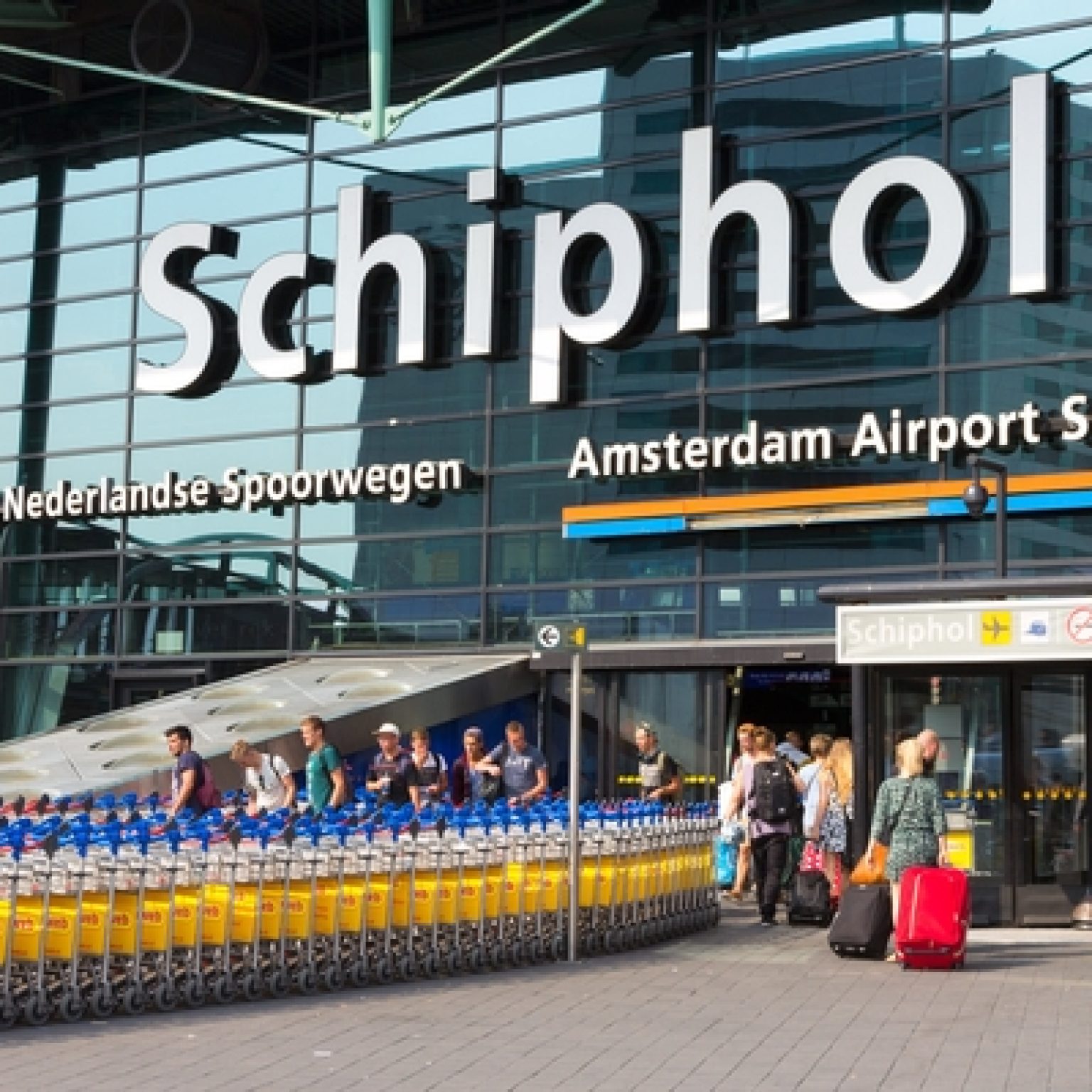 Power Outage Snarls Traffic at Amsterdam Airport Schiphol Power Outage Snarls Traffic at Amsterdam Airport Schiphol