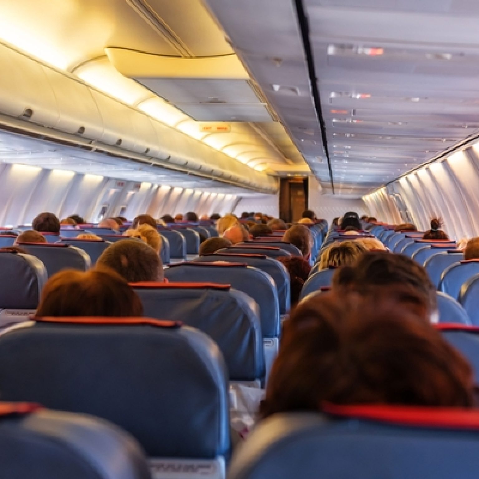 FAA: ‘No Evidence’ Smaller Seat Size is a Safety Hazard