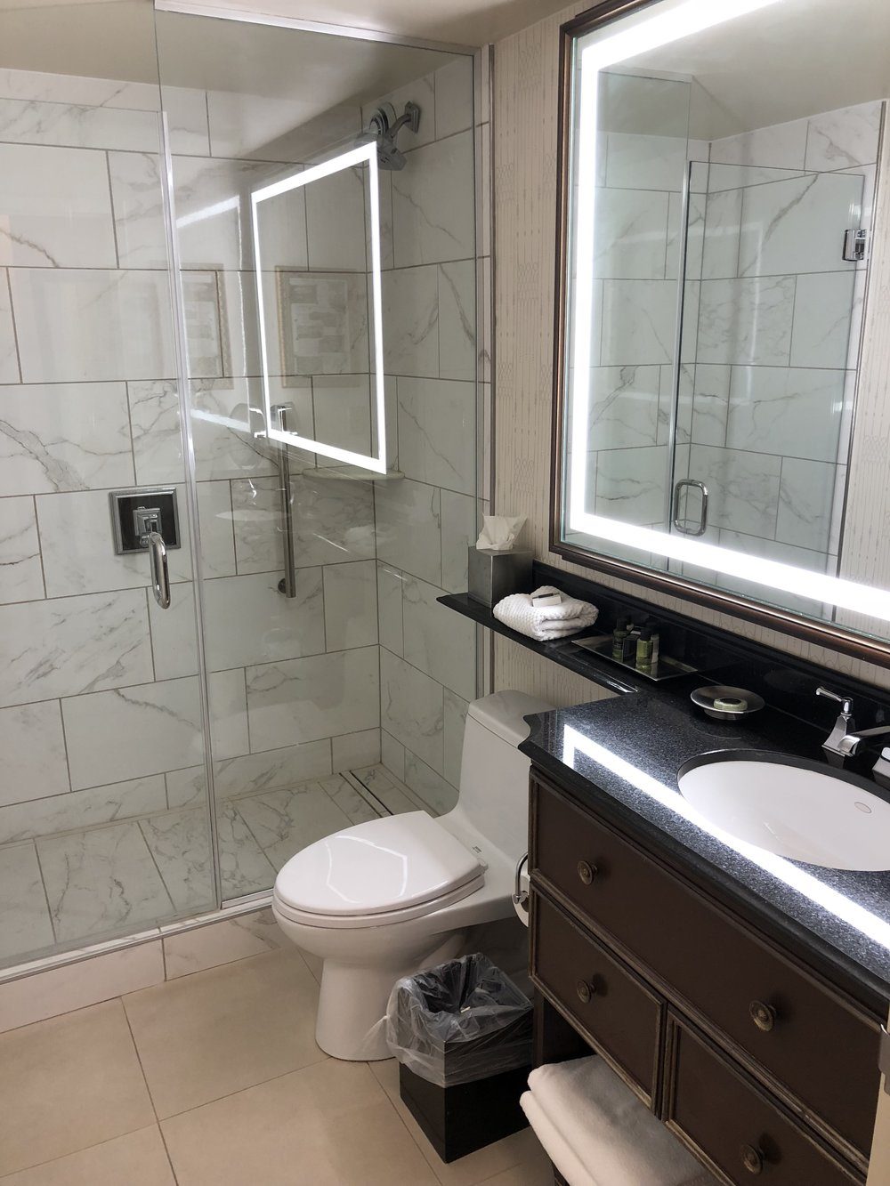 Hotel Roanoke Guest Rooms