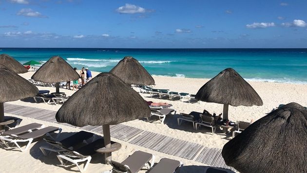 Beautiful white sand beach at JW Marriott Cancun Resort & Spa