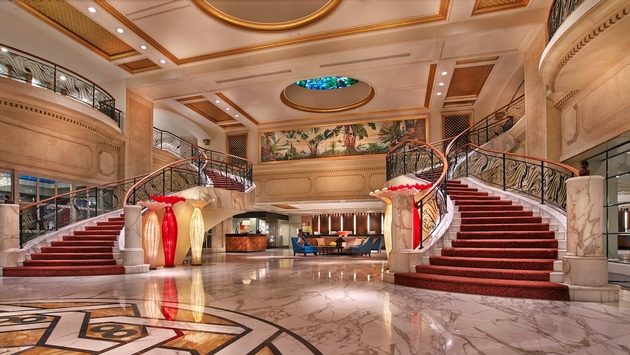 Royal Plaza on Scotts, hotel