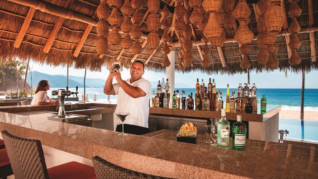 Hyatt Ziva Puerto Vallarta pool and beachside bar Hyatt Ziva Puerto Vallarta pool and beachside bar