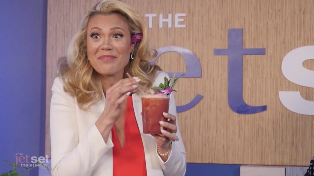 Go To Bermuda and Make a ‘Swizzle’ at Home! Go To Bermuda and Make a ‘Swizzle’ at Home!