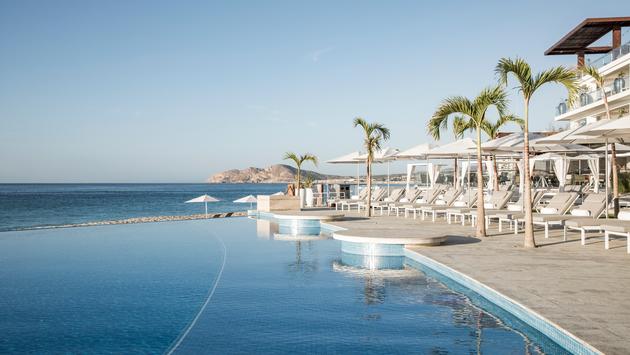 Le Blanc Los Cabos Infinity Pool, Palace Resorts