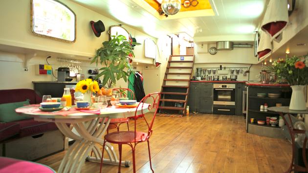 Saraphina Dining Room Barge Lady Cruises - Hotel Barge Saraphina