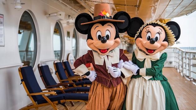 Thanksgiving Mickey and Minnie