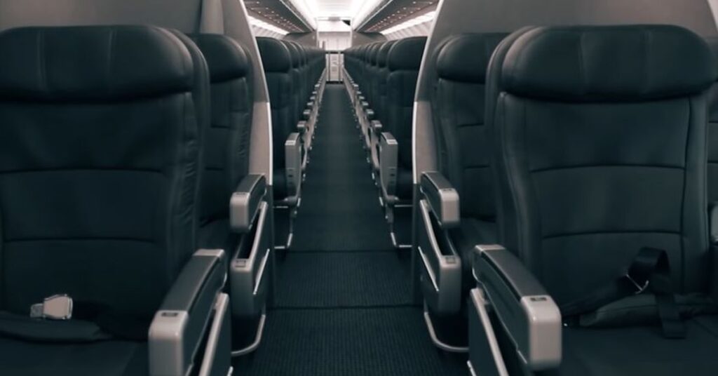 Passenger sues airline over response to in-flight illness