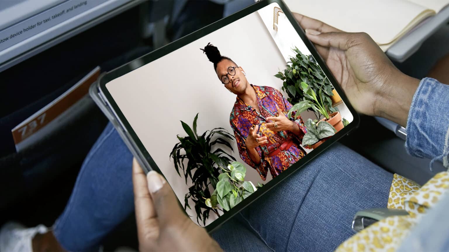 American Airlines Gives Customers More Inflight Lifestyle Entertainment Choices with FREE Access to Rosetta Stone and Skillshare American Airlines Gives Customers More Inflight Lifestyle Entertainment Choices with FREE Access to Rosetta Stone and Skillshare