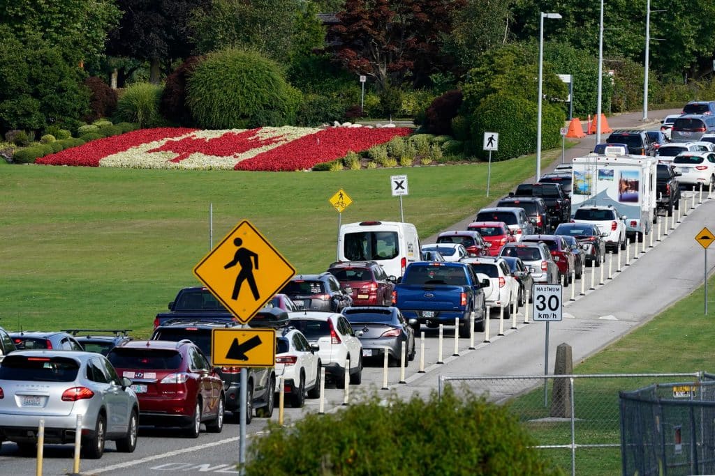 Canada lifts travel restrictions on US travelers