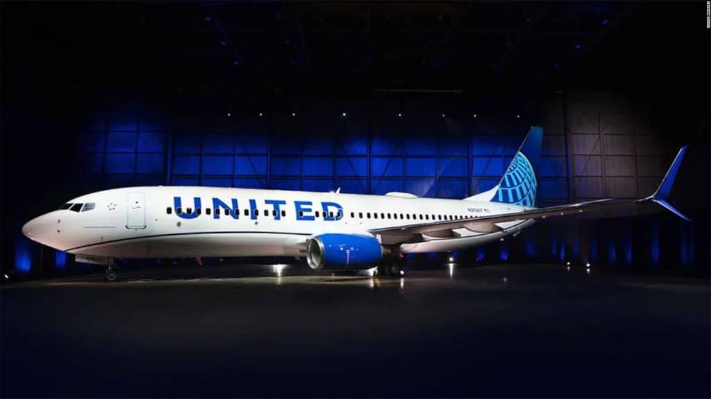 United Airlines unvaccinated pilots