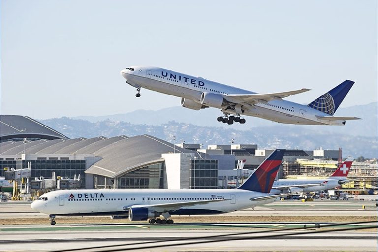 christmas eve flights