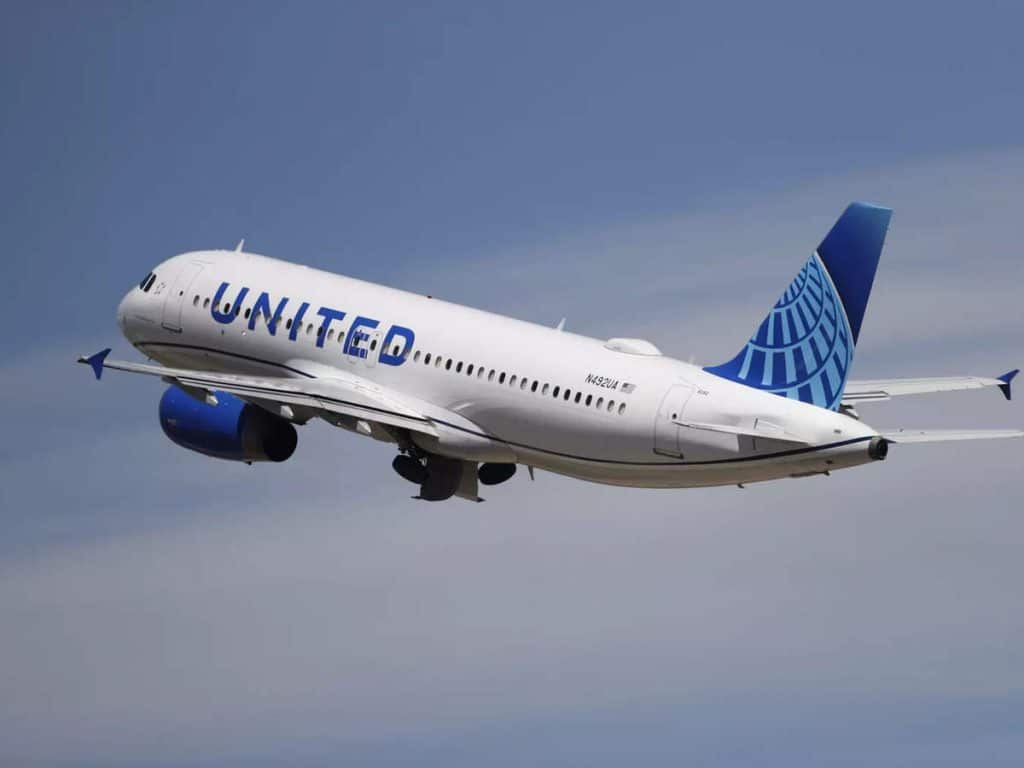 united ceo vaccine mandate