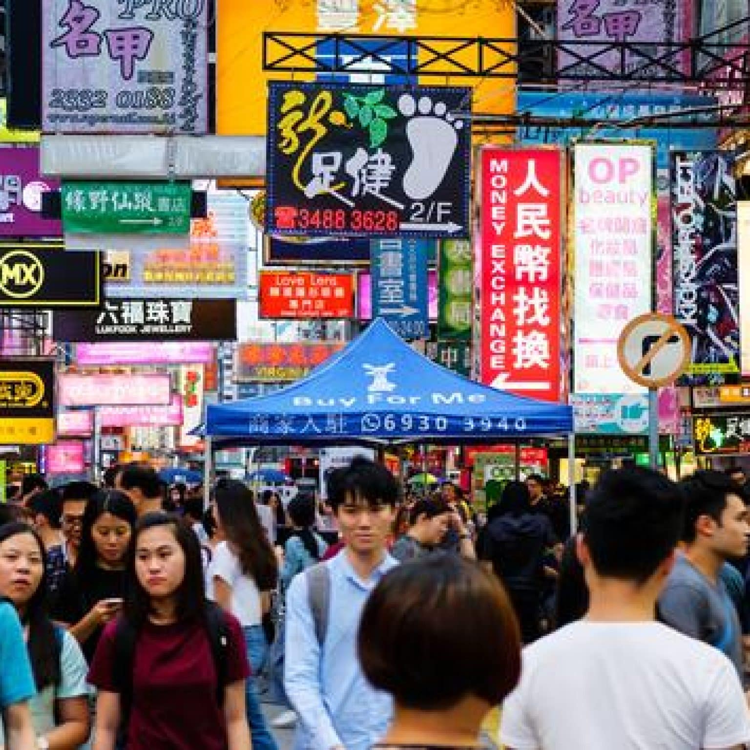 Hong Kong Bans Transit Passengers From Over 150 Countries