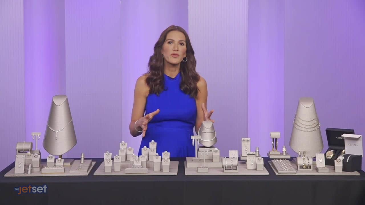 The Value of Gifting Jewelry The Value of Gifting Jewelry