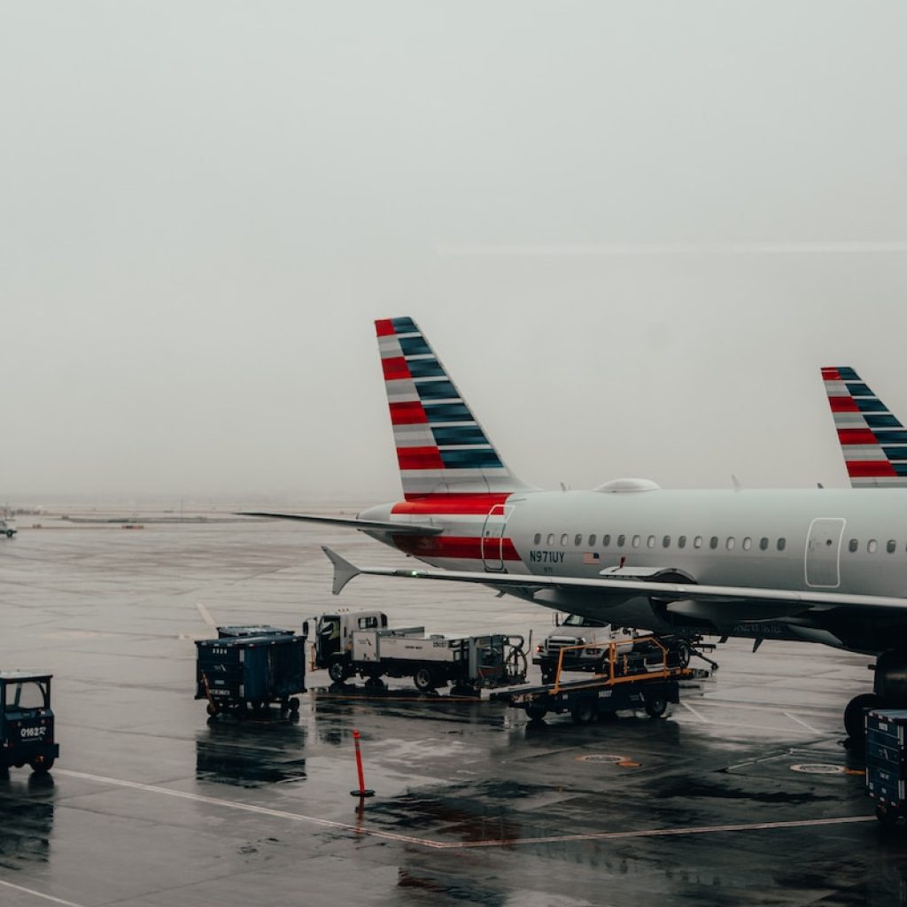 American Airlines flight aborts take off after a Spirit Airlines plane came too close.