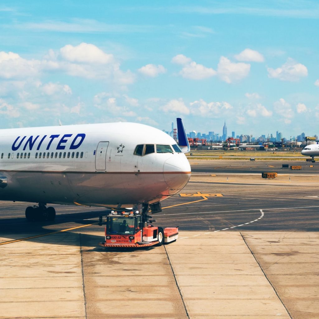 united airlines pilots get a new labor contract