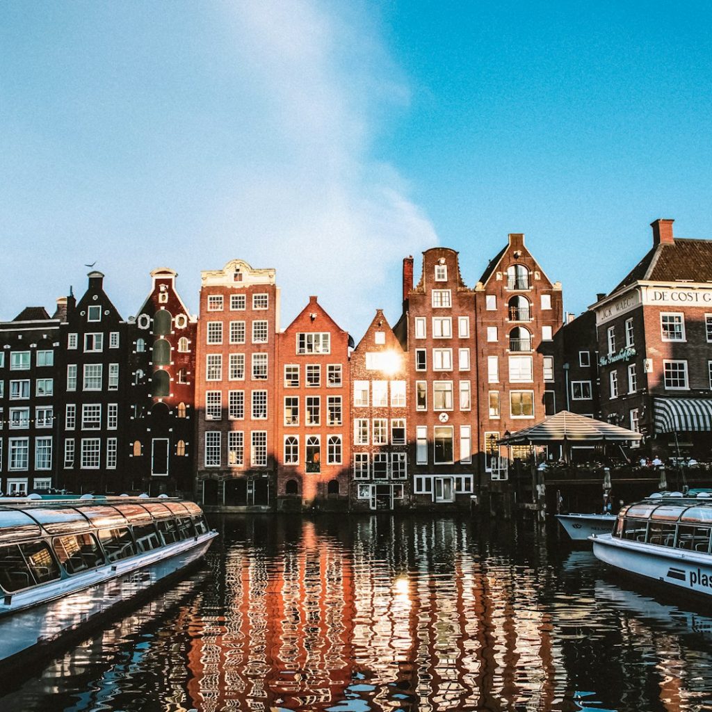 houses near body of water