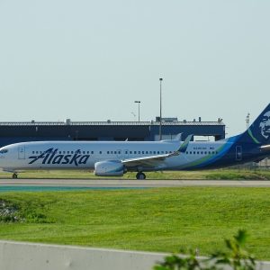 FAA seeks to fine alaska airlines for allowing intoxicated passengers to board