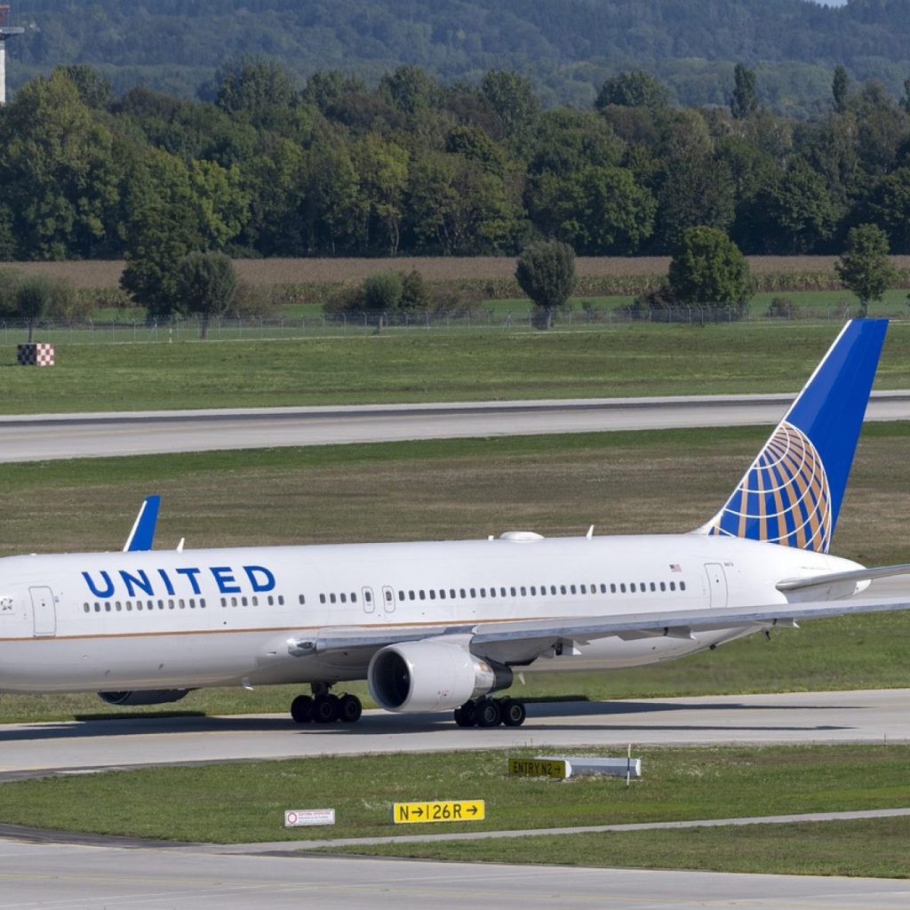 new contract for United flight attendants