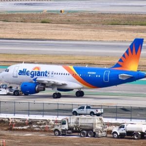 allegiant buys Boeing MAX jets